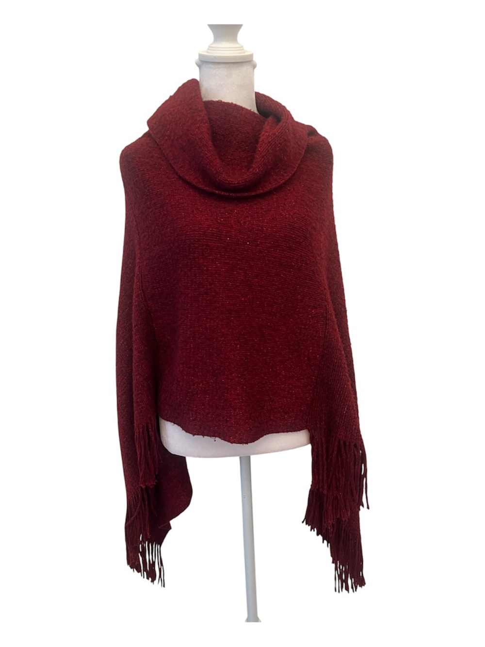 Chicos Cozy Red Metallic thread Cowl Neck Fringe Sweater Poncho One Size EUC